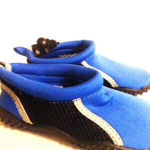 Unisex Xertia SLIP Resistant SHOES Size 10 11 Water Shoes Boys Shoes Girls Shoes